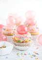 Bubble Gum Frosting Cupcakes with Gelatin Bubbles | Sprinkle Bakes on We Heart It.