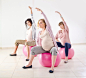 白色,人,生活方式,室内,20到24岁_165886791_Pregnant women doing exercises_创意图片_Getty Images China