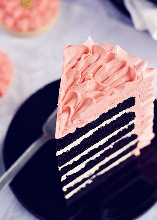 Ruffle Cake via Swee...