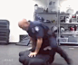 国外警察的压制锻炼，我差点以为是在跳街舞呢