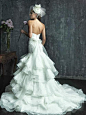 Incredible wedding gowns