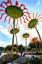 dan corson's solar powered flower installation: sonic bloom