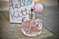 Hello Kitty Perfume
好口耐啊，这香水瓶可以很好地装饰我的小桌咩？