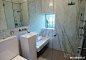 现代简约风格别墅浴室玻璃隔断图片