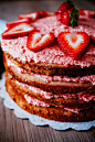 Fresh Strawberry Cake