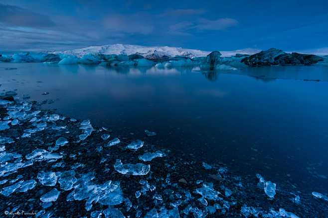 质感
blue morning by A...