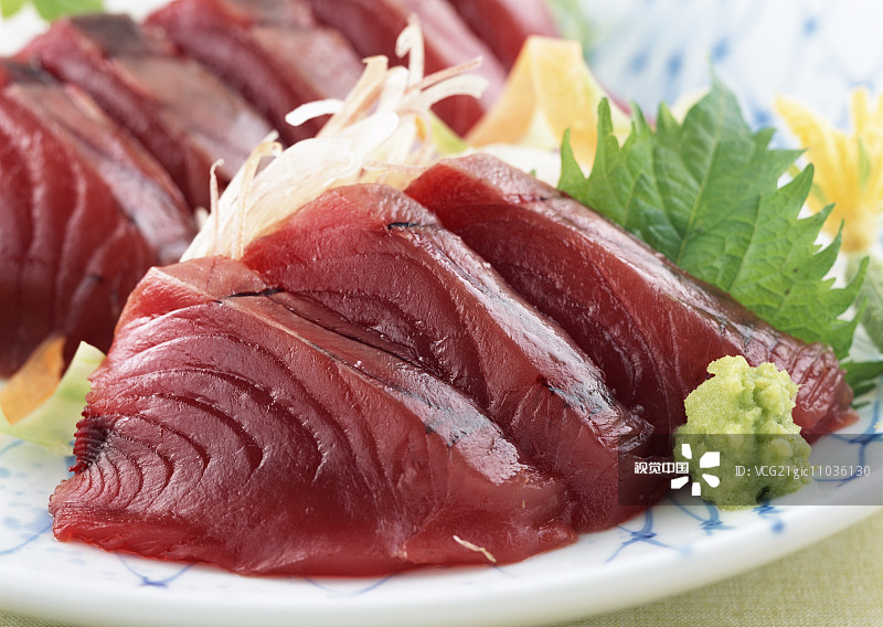 1cc5d411c37192bf534264af622fe64ada2c129727a5f-EA1Plz