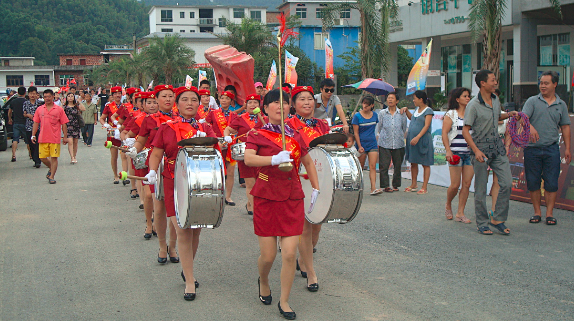 第六届泛长珠闽国际自行车武功山挑战赛鸣枪...