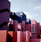 ricardo_bofill_murallaroja (17) by rbta2009, via Flickr <3