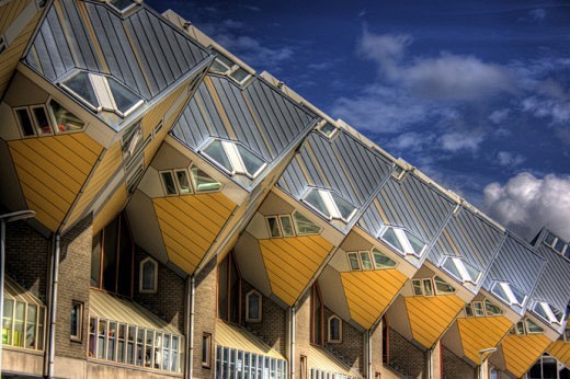 超级前卫的建筑艺术：荷兰鹿特丹的立方体房...