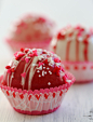 Skinny Valentines Day Cake Balls