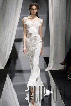 surired采集到ZUHAIR MURAD