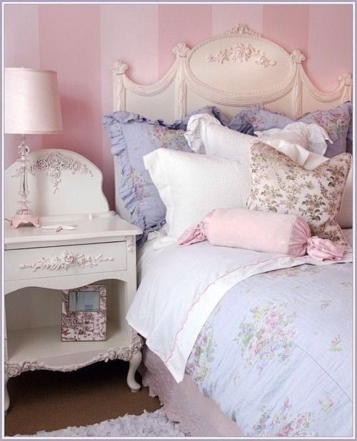 Shabby chic bedroom ...