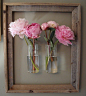 挂墙花器——旧木画框+2个小瓶子，几朵鲜花如画