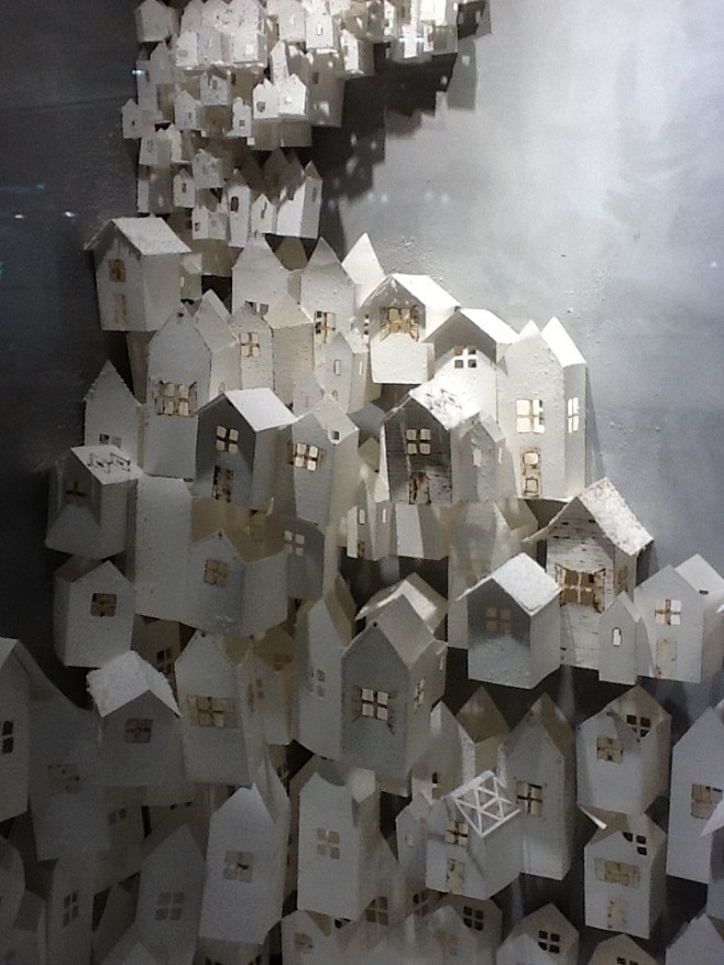 Paper houses - Anthr...
