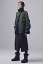 Sacai Pre-Fall 2016 collection, runway looks, beauty, models, and reviews.