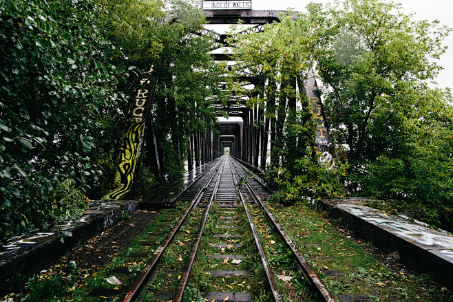 Abandoned Train trac...