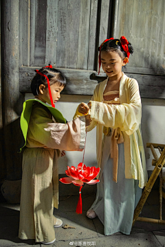 大头10采集到服饰