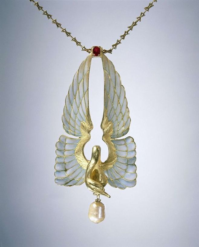 新艺术 Art Nouveau 珠宝