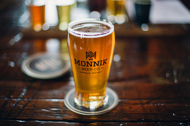 Monnik Beer Co.餐饮品牌形...
