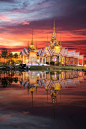 Sky over Wat Non Kum - Thailand