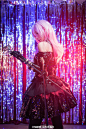 #cos正片##egoist##fallen# 
插播小广告：嘻嘻首本cosplay写真本预售中～戳进微博第一条转发抽奖唇印写真本　
　ねえ 私を爱して 　　　【呐 请你爱我】
　离さないから 　　　　【我便不会放手】

［egoist cn 知曦］［摄影感谢@睿瑶爸爸 ］［服装感谢@ICOS动漫服装设计 ］
［场地@AT摄影工作...展开全文c