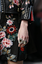 Gucci Spring 2016 Ready-to-Wear Fashion Show Details : See detail photos for Gucci Spring 2016 Ready-to-Wear collection.