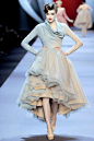 约翰.加里亚罗 绝唱之作 Dior 2011春夏高级定制 关注时尚 关注搭配 关注@MZ教你完美搭配