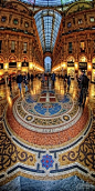 Galleria Vittorio Emanuele - Milano, Italy