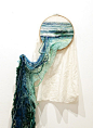 秘鲁艺术家Ana Teresa Barboza创作的作品介于刺绣和雕塑之间。在她的绣针下，海水倾泻，围墙被风推倒，模糊的挂毯，绿色青苔铺地，绷子上创造出生动的自然风景。这样的创意，真是服了！意向图 景观前线 访问www.inla.cn下载高清
