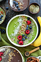 [via: fattributes.tumblr.com] Super Green Smoothie Bowl