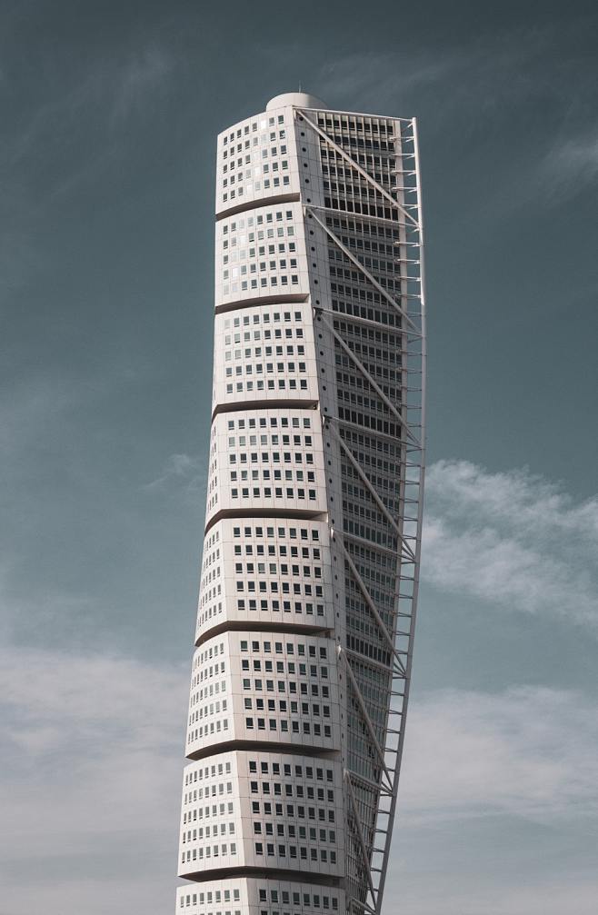 Turning Torso photo ...