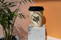 Mockups | 逼真高品质品牌浅色深色系12个PSD咖啡杯饮品植物生态场景模型样机 - 设汇