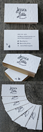 sweet-letterpress-gold-edge-painted-business-card-for-a-wedding-photographer