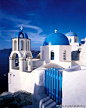 
希腊，圣托里尼岛，白的干净，蓝得透彻，赏析悦目的颜色。



