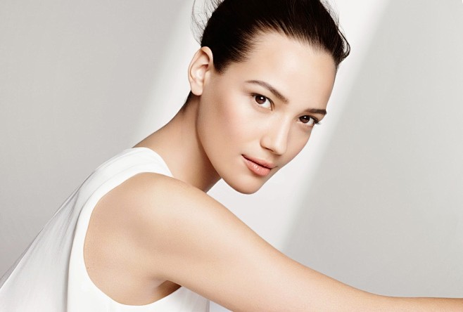 Clarins+2014_model+S...