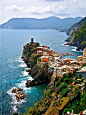 Beautiful Peninsula, Vernazza, Italy
photo via jaimelemonde
