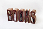 Matt Innes:＂BOOKS＂字形书架