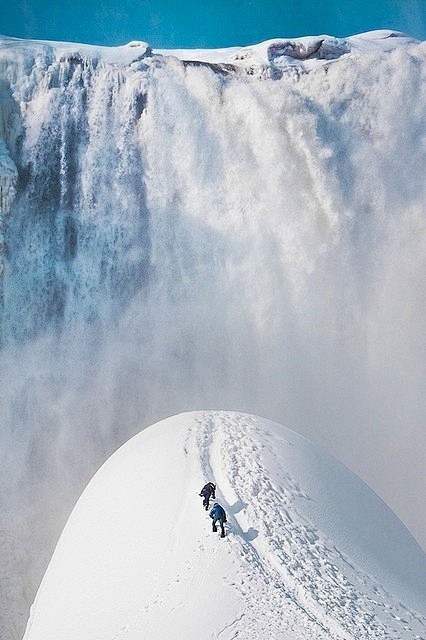 加拿大魁北克，北美洲最高的瀑布“蒙特伦西...