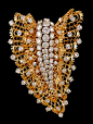 VAN CLEEF & ARPELS Diamond Gold Lace Pin 1949 - Yafa Jewelry@北坤人素材