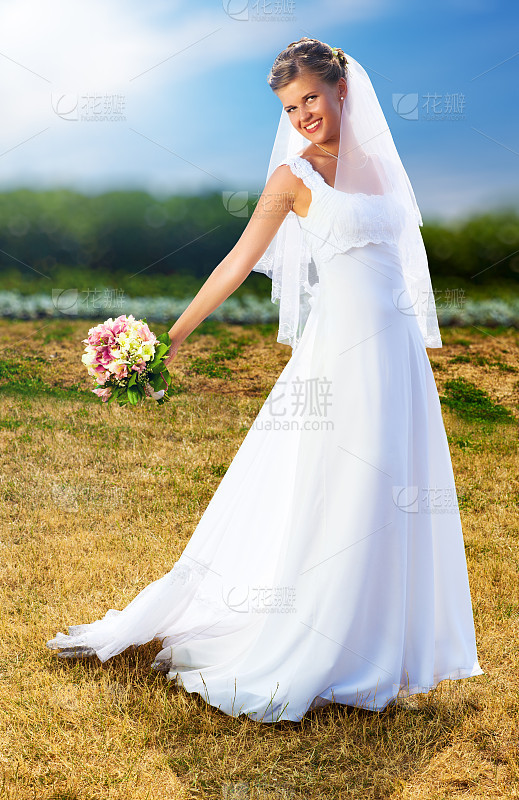 24f100c0926092a126fe25ecbef87bb636e8c45730cc8-nYAPEW