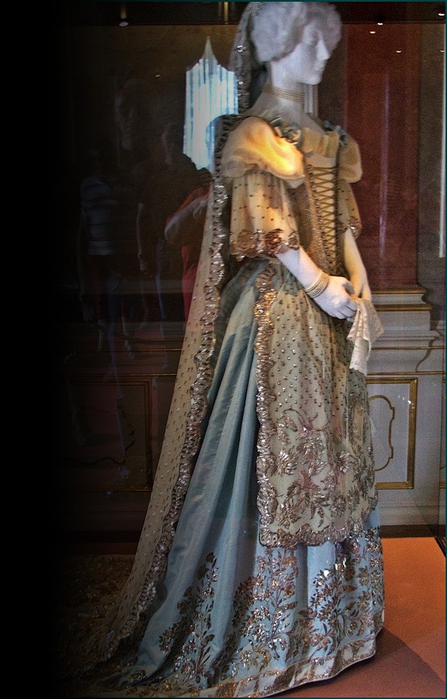 奥地利茜茜公主的礼服