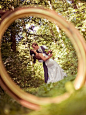 #唯美婚纱照# #国外婚礼#The new must-have photo: a portrait through your wedding ring!