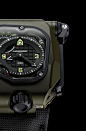 Urwerk-EMC-Time-Hunter-07-388x592