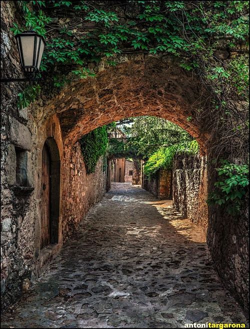 Side Street, Barcelo...