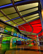 Colorful O’Hare Airport terminal in Chicago, USA (by iceman9294).