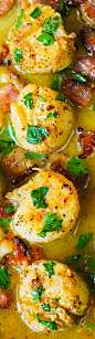 Seared Scallops with Bacon in Lemon Butter Sauce – this tastes just like bacon wrapped scallops but is much easier to make!: 
