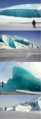 Frozen wave in Antarctica