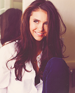 joroy采集到nina dobrev