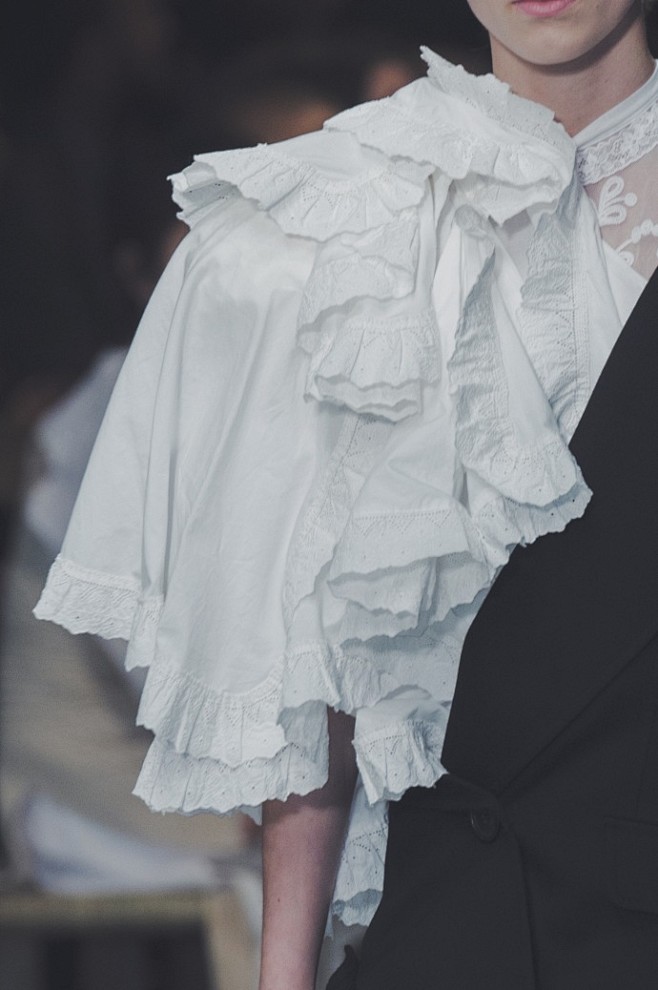 Details at #Burberry...